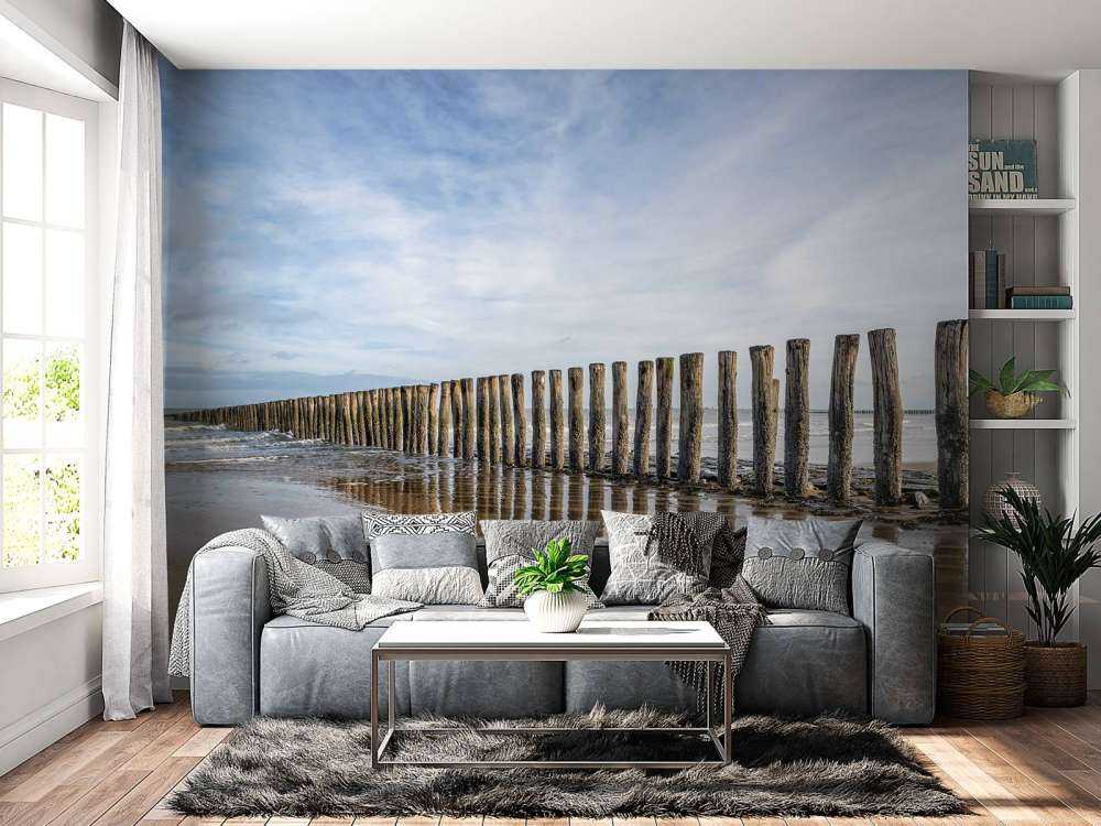 Drewniany falochronu na wybrzeżu w pobliżu Cadzand-Bad - NL