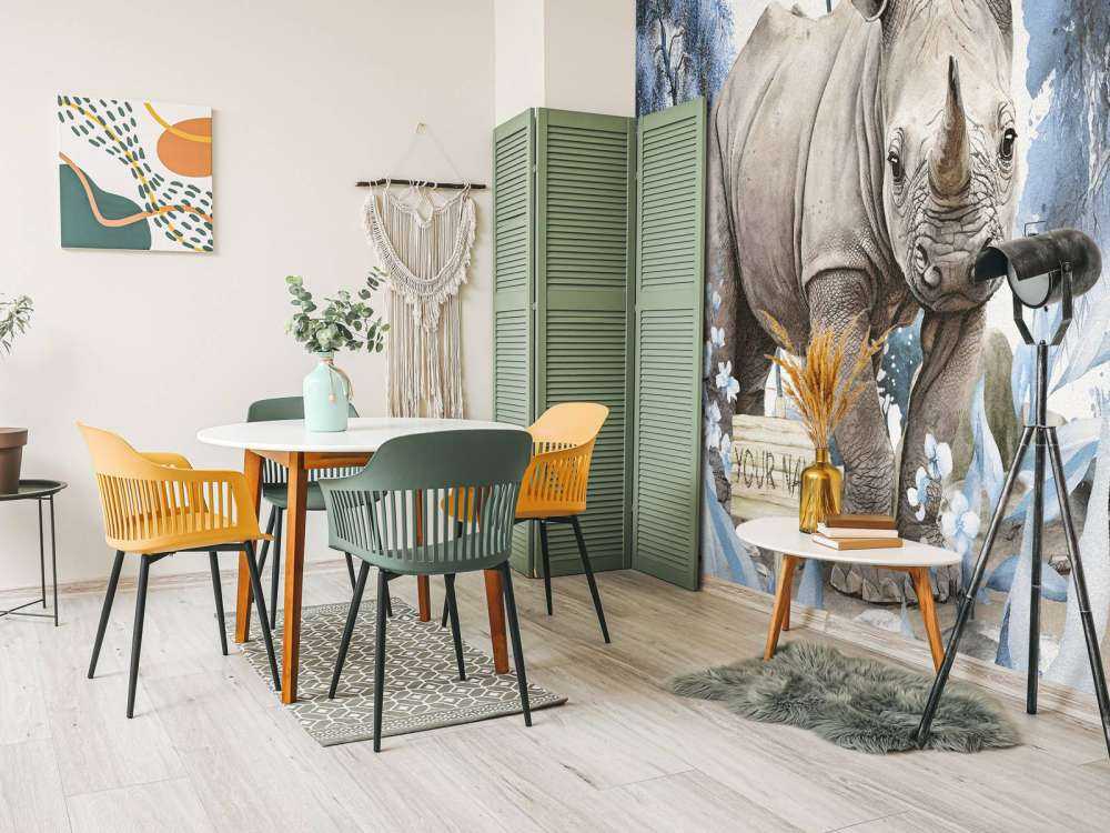 Mały nosorożec na sawannie w kolorze niebieskim