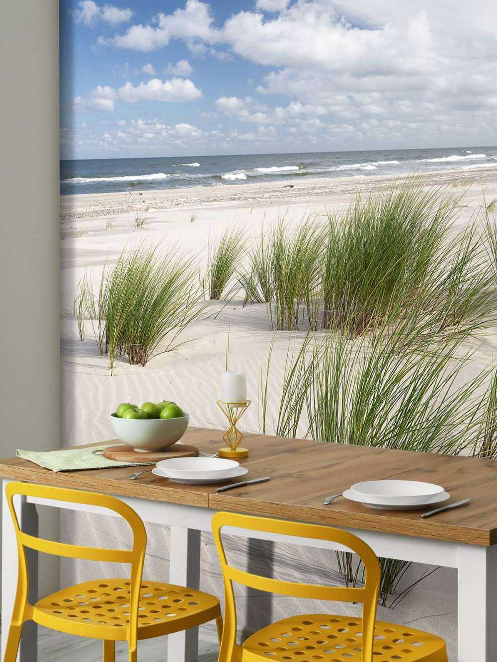 Plaża z roślinami wydmowymi