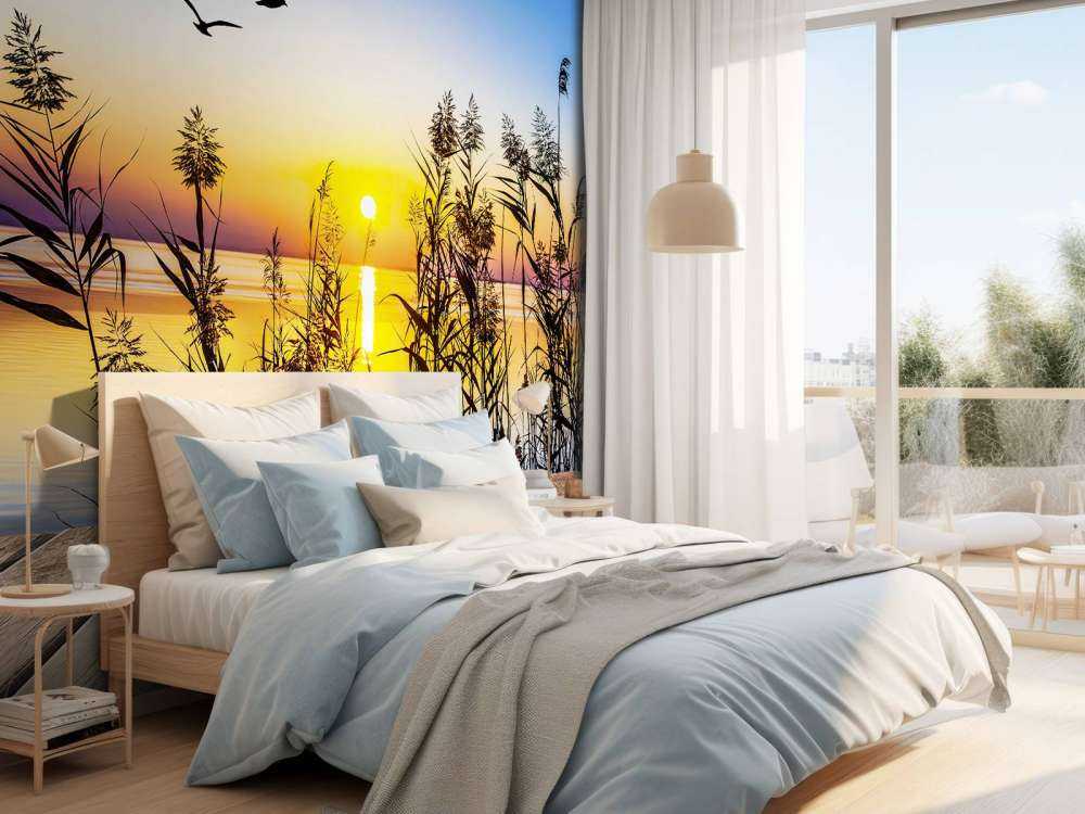 Zachód słońca nad jeziorem