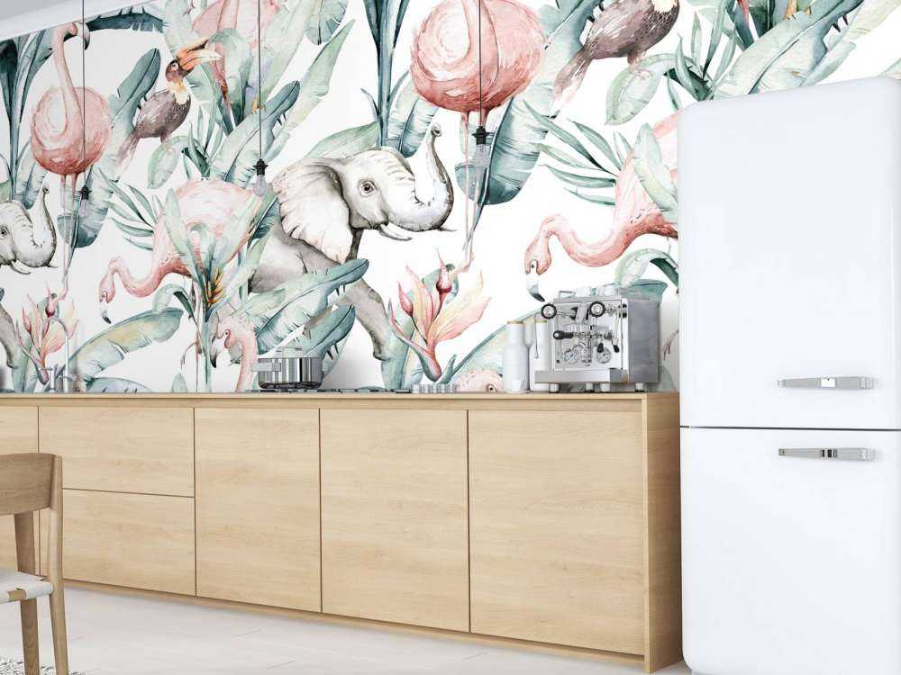 Zwierzęta między liśćmi