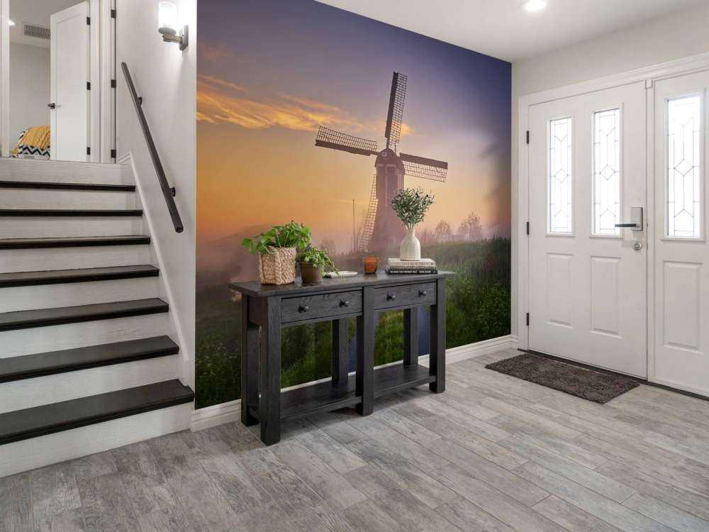 Młyn o wschodzie słońca