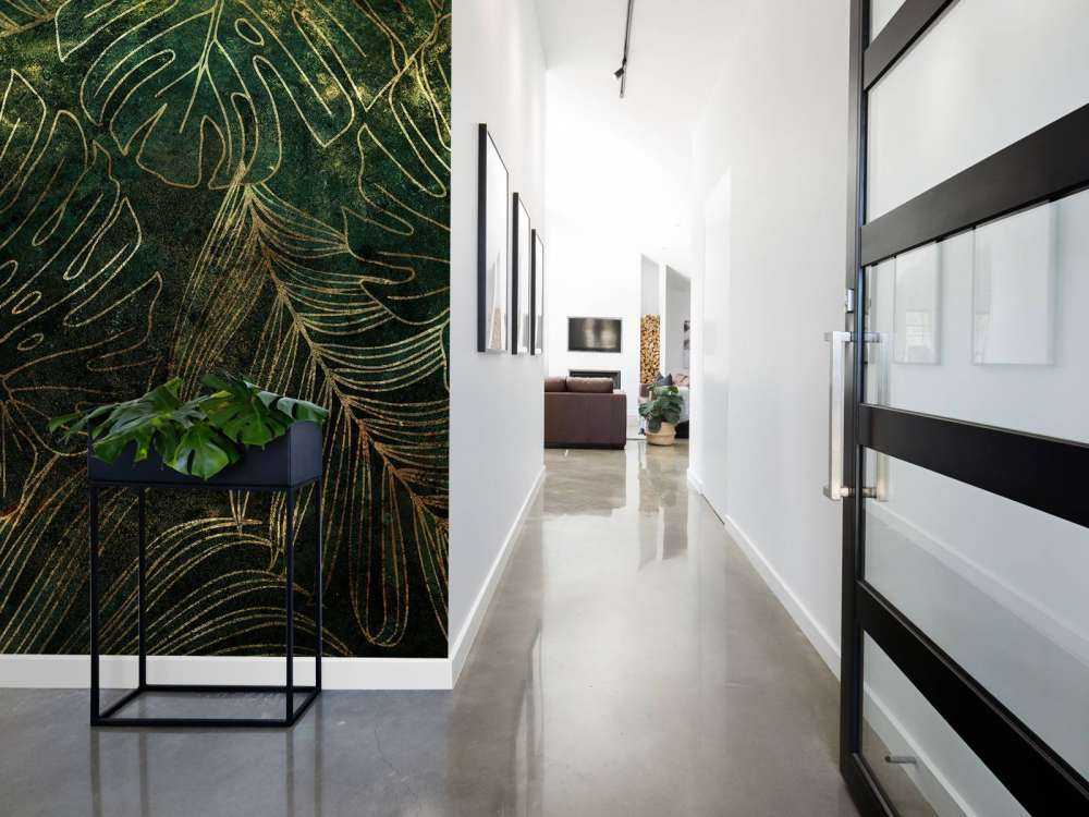 Zielona struktura ze złotymi liśćmi