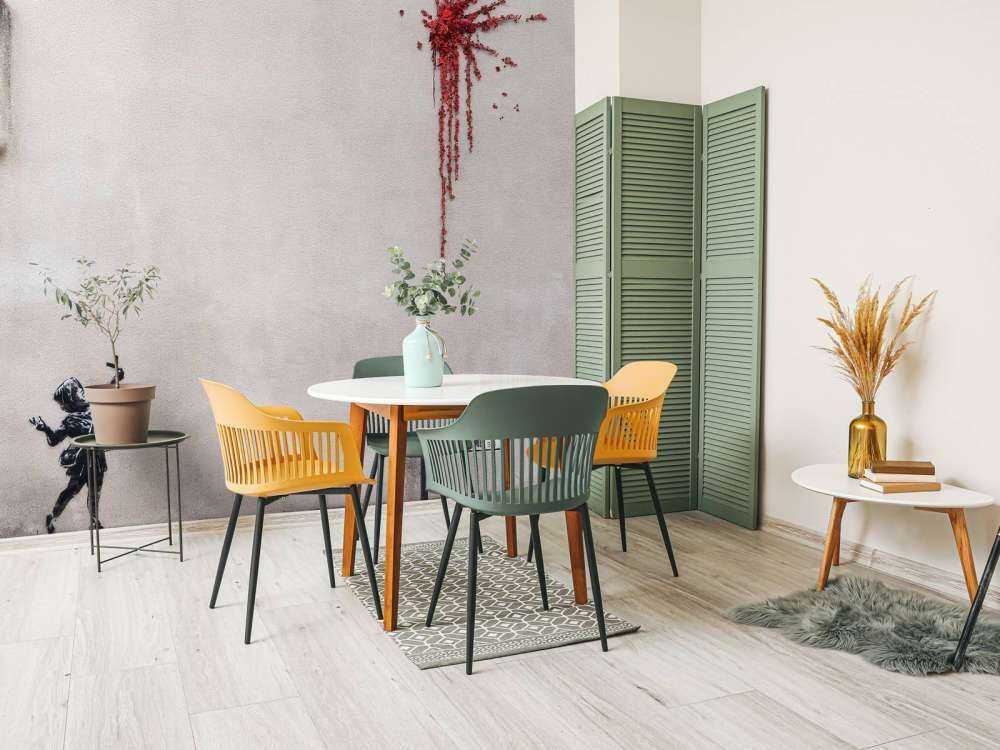 Banksy - Sling shot girl