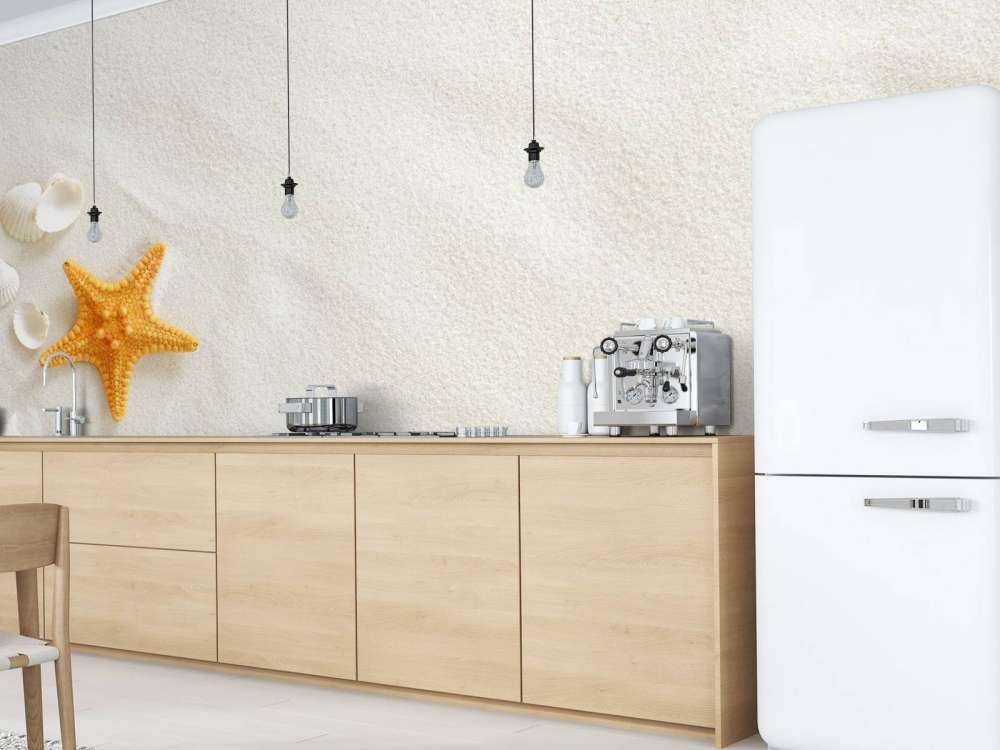 Gwiazdy na białym piasku