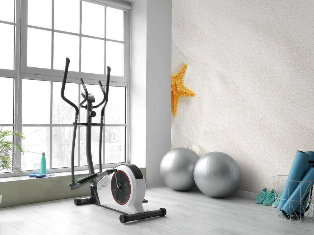 Gwiazdy na białym piasku