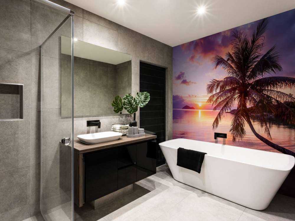 Palma przy zachodzie słońca