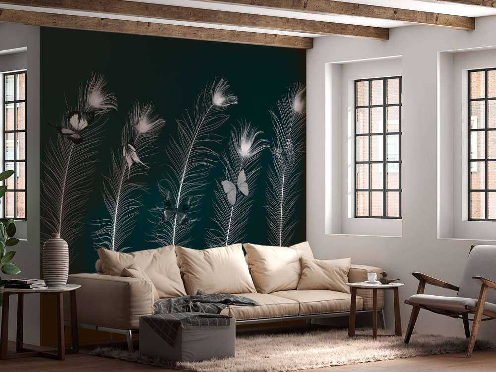 Motyle na pawich piórach