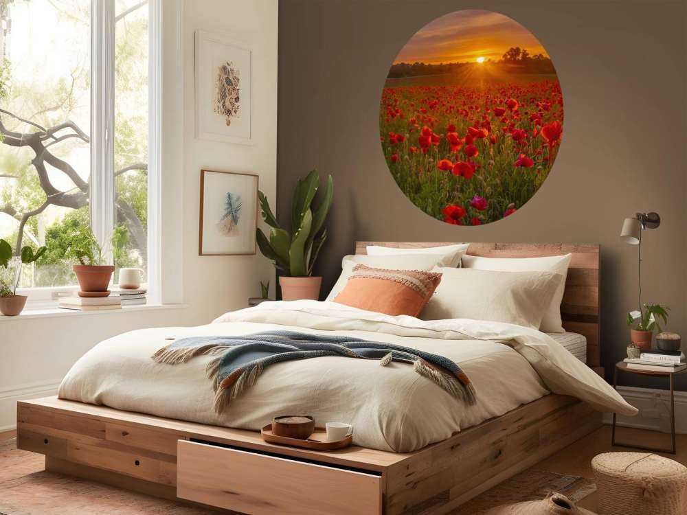 Kwitnące pole makowe