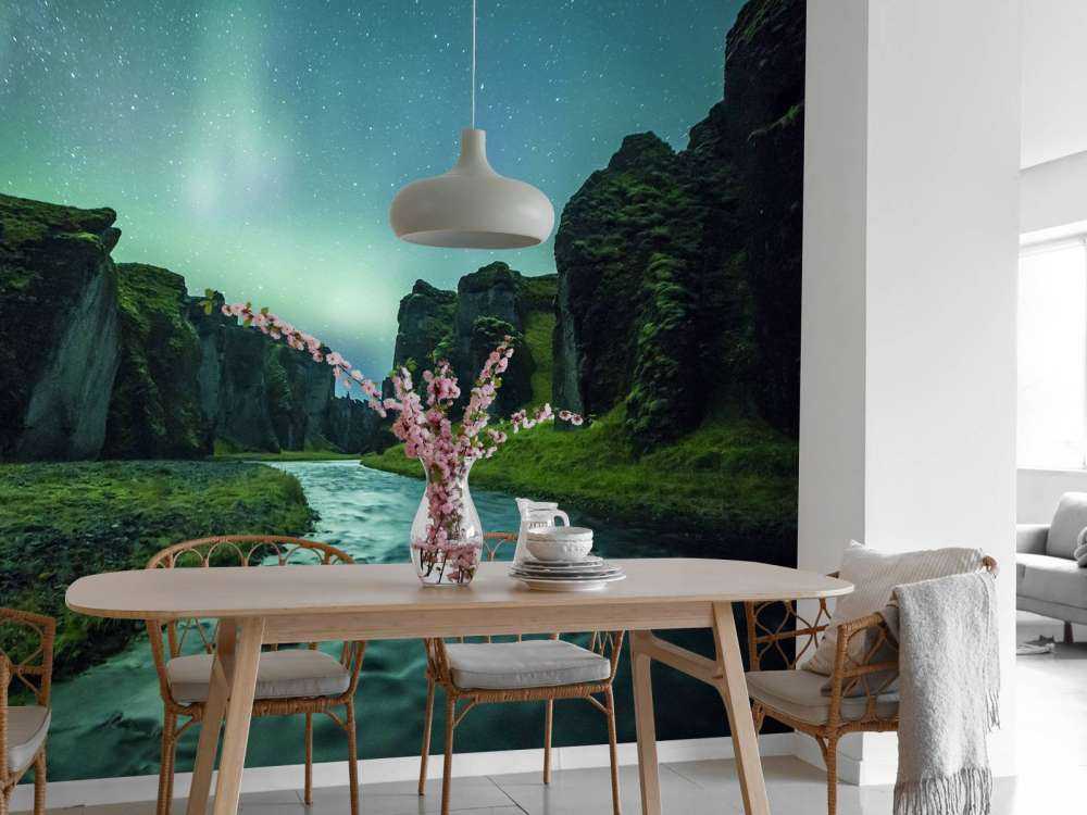 Światła północne nad górami