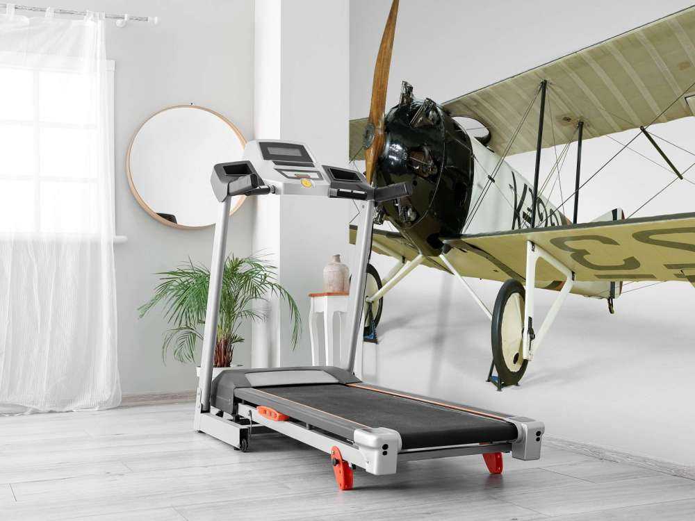 Stary samolot FK 23 Bantam