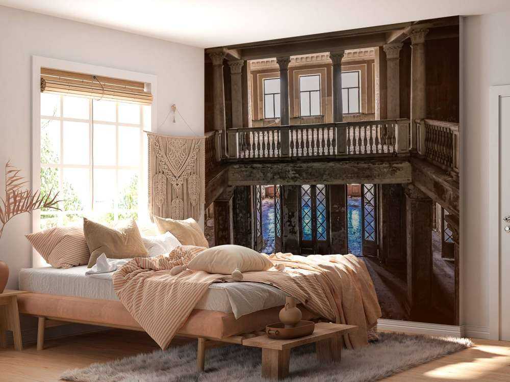 Stary, zniszczony dom wiejski