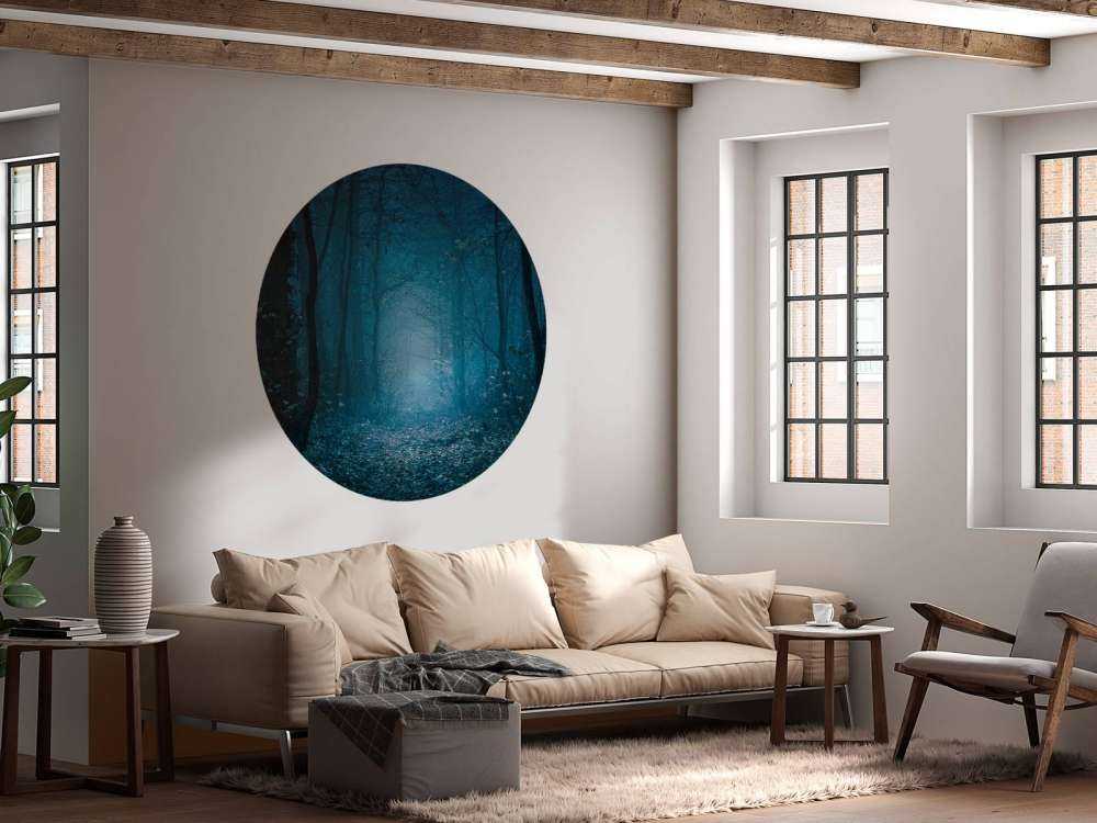 Niebieska ścieżka leśna