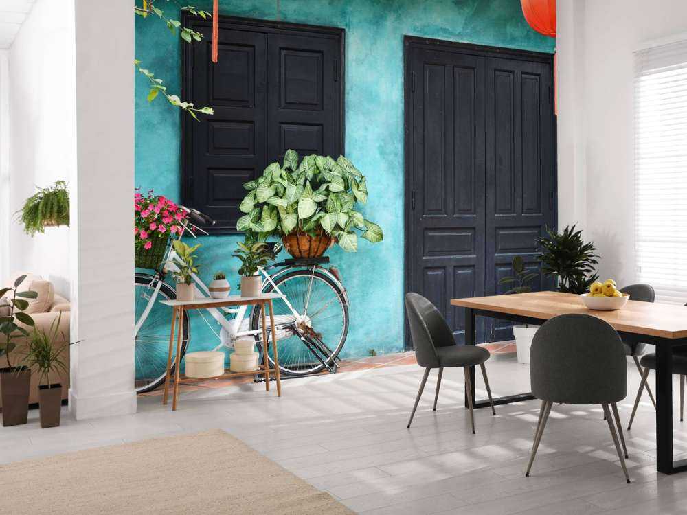 Stary rower w pobliżu domu