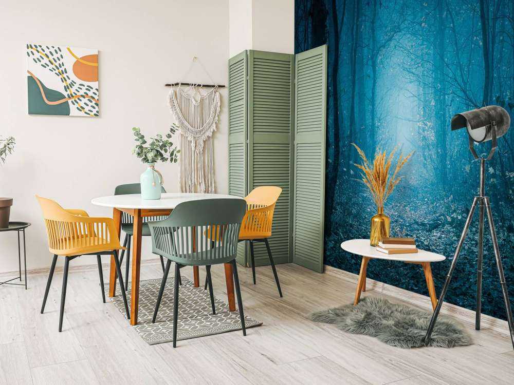 Niebieska ścieżka leśna