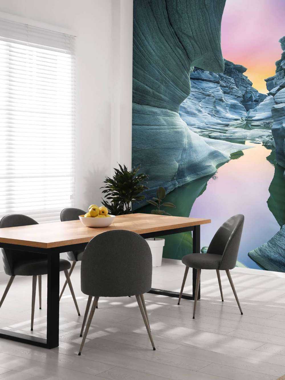 Jaskinia z kolorowym niebem