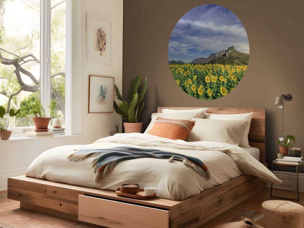 Pole kwitnące na żółto