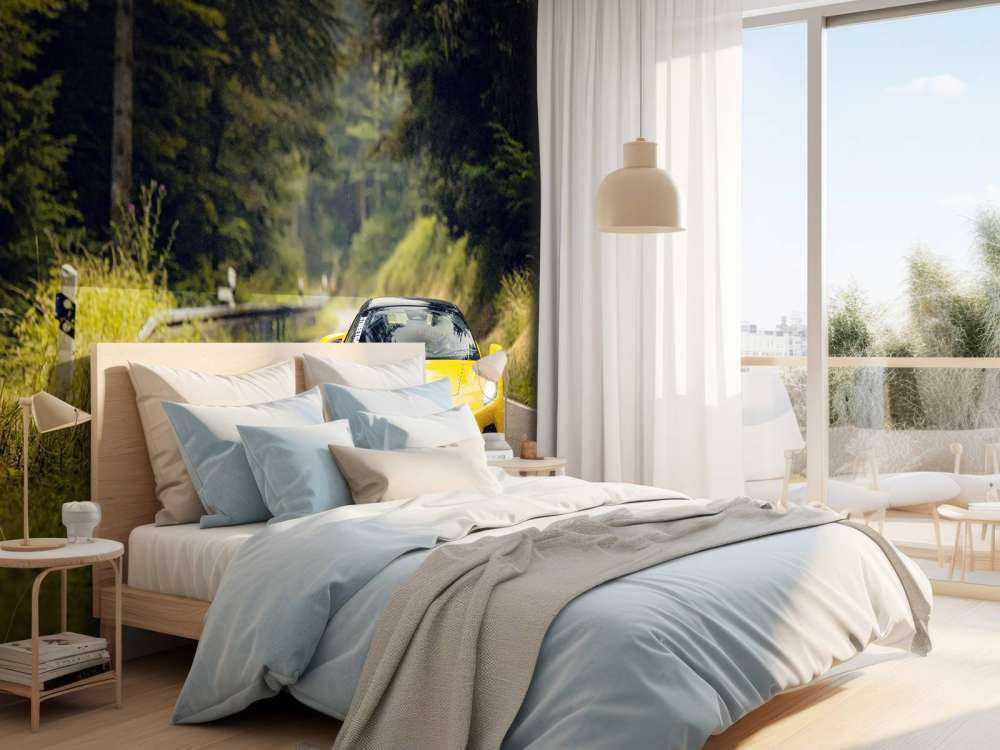 Maserati w zielonym lesie