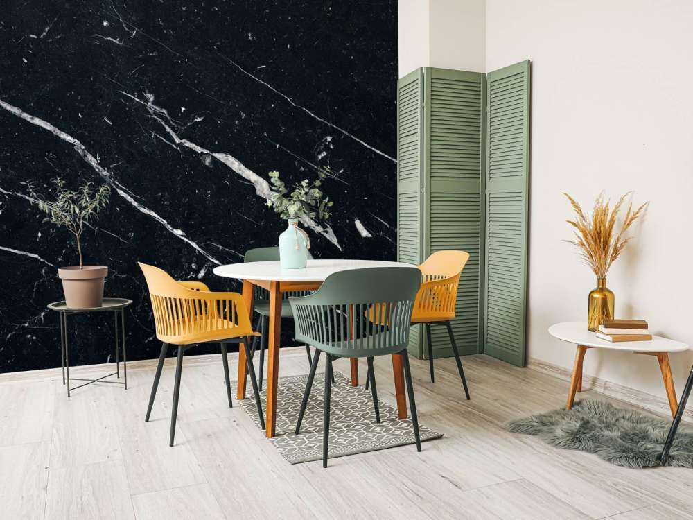 Ciemny marmur z białymi żyłkami