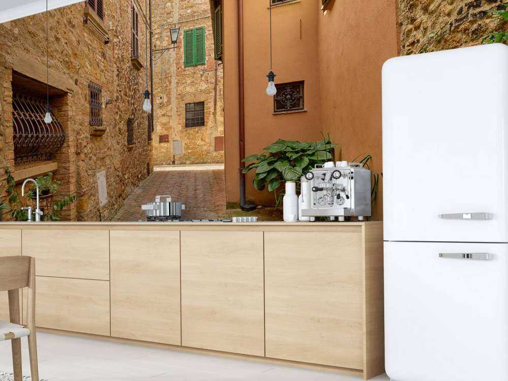 Ulica z roślinami i kwiatami