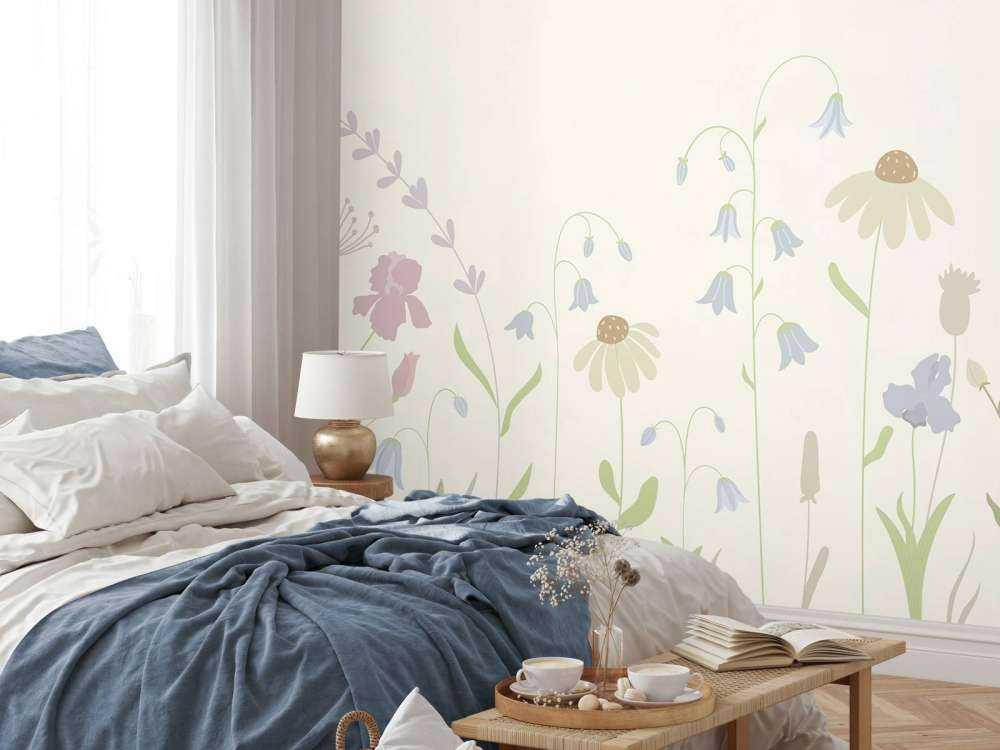 Pole kwiatów w wysokim beżu, starym różu, zieleni i bzie