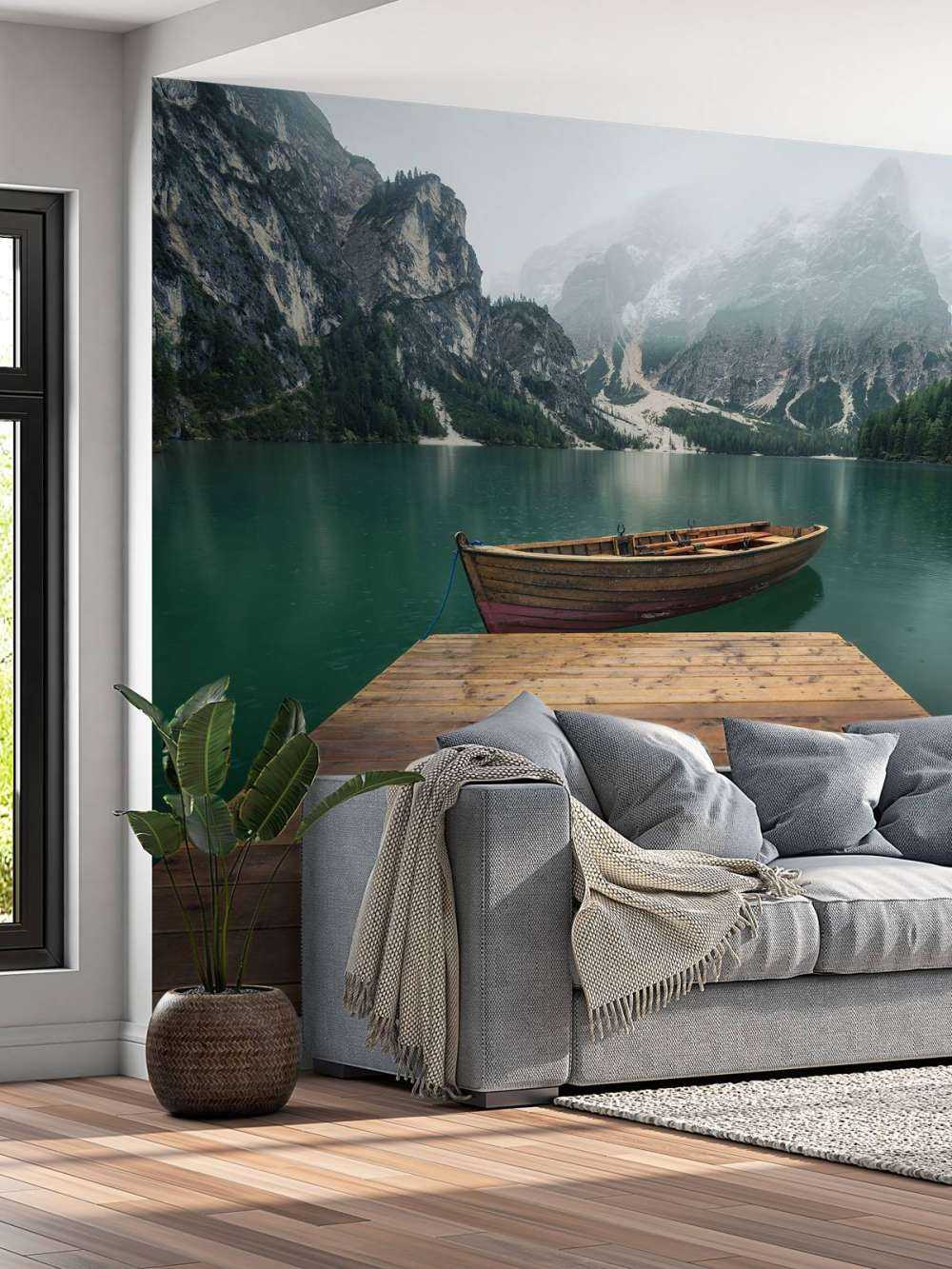 Łódka przy nabrzeżu