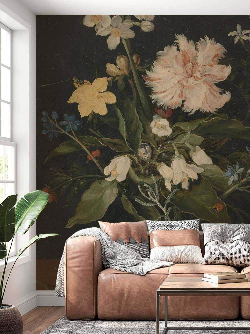 Martwa natura z kwiatami w szklance.