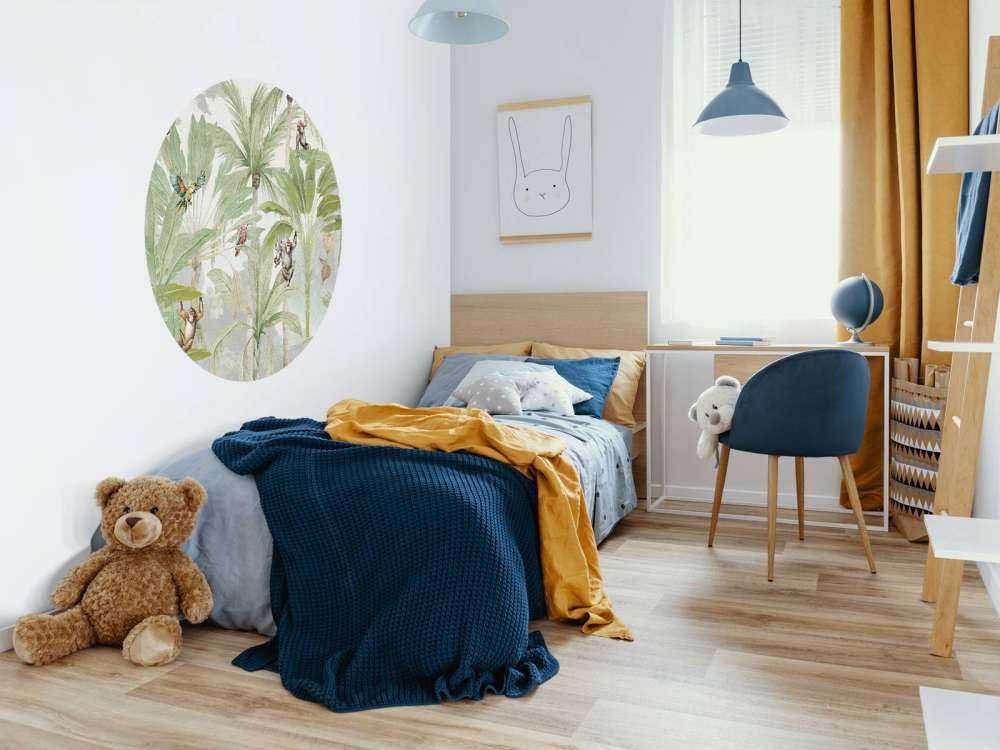 Dżungla z małpami i papugami w kolorze