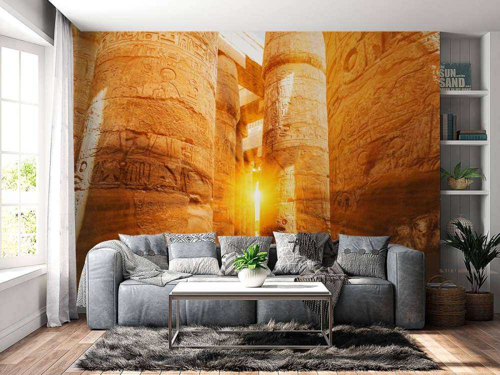 Słońce przez ruiny