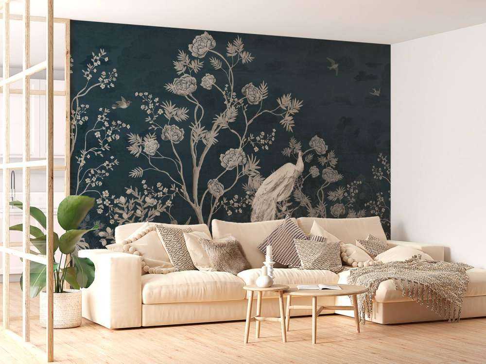 Splendor Pawia w Nocnym Ogrodzie