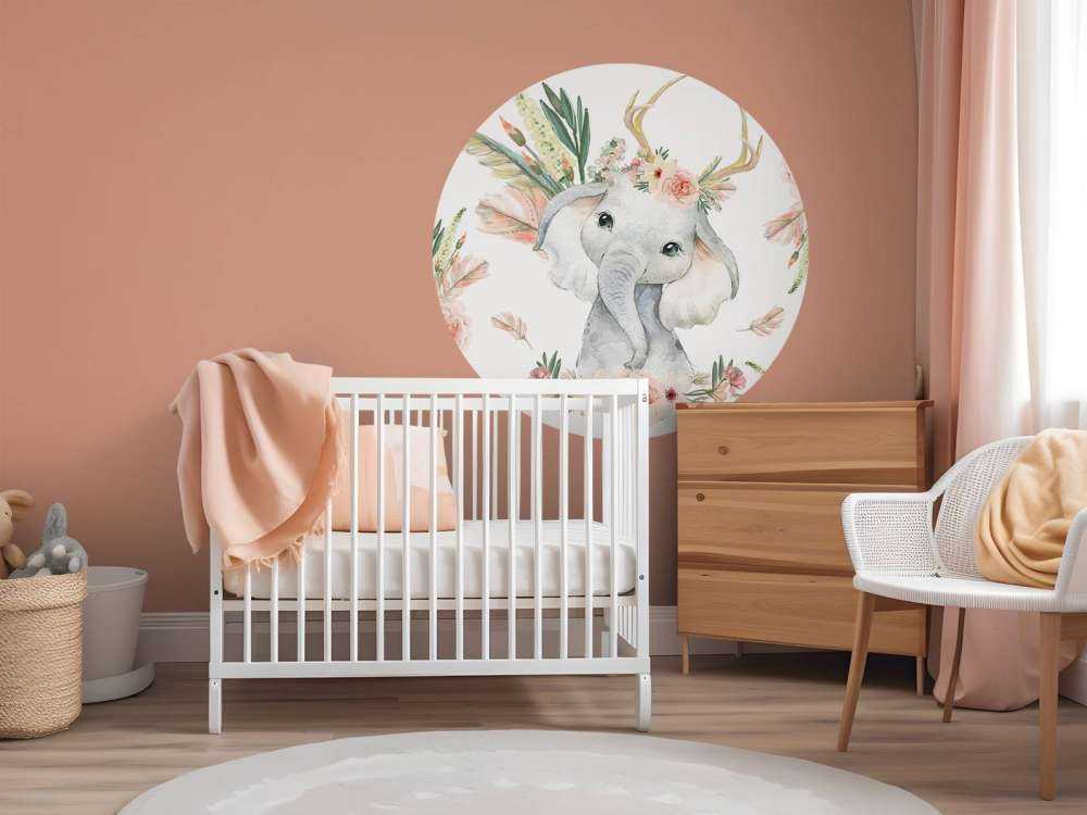 Dziecko słonia różowe kwiaty