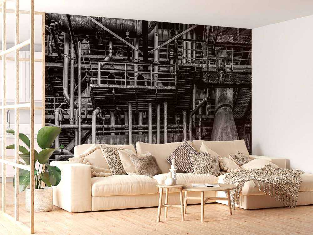 Stara fabryka przemysłowa w czerni i bieli