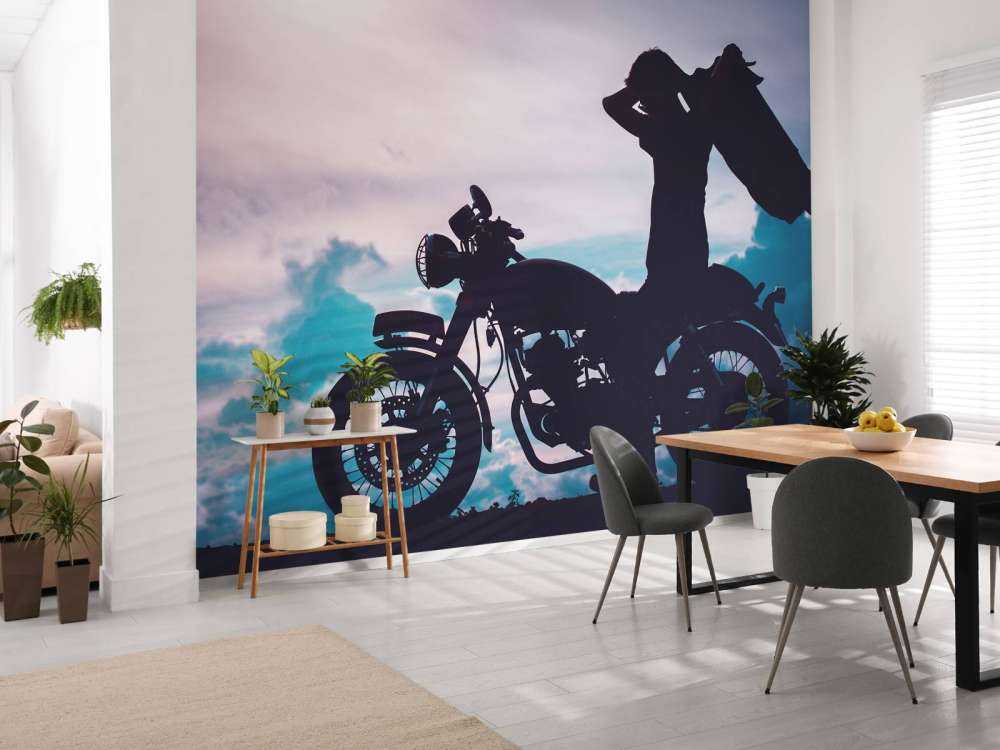 Sylwetka motocyklisty