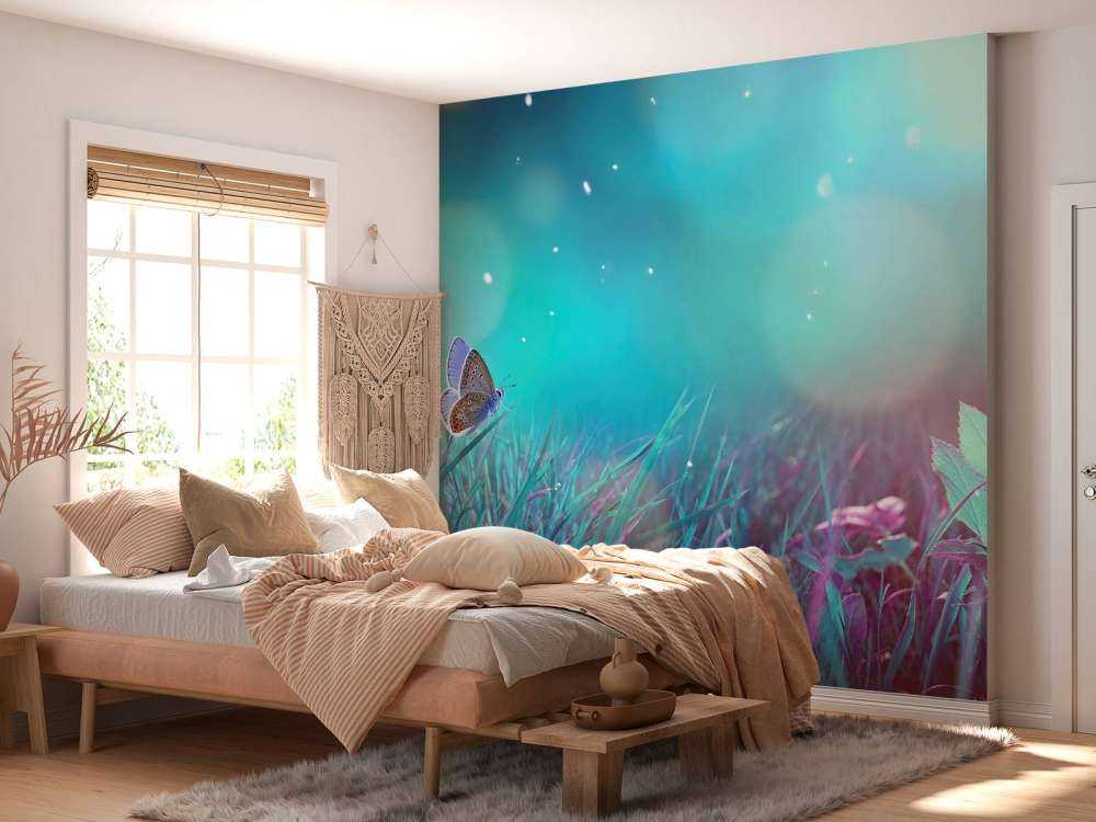 Motyl w porannej rosie