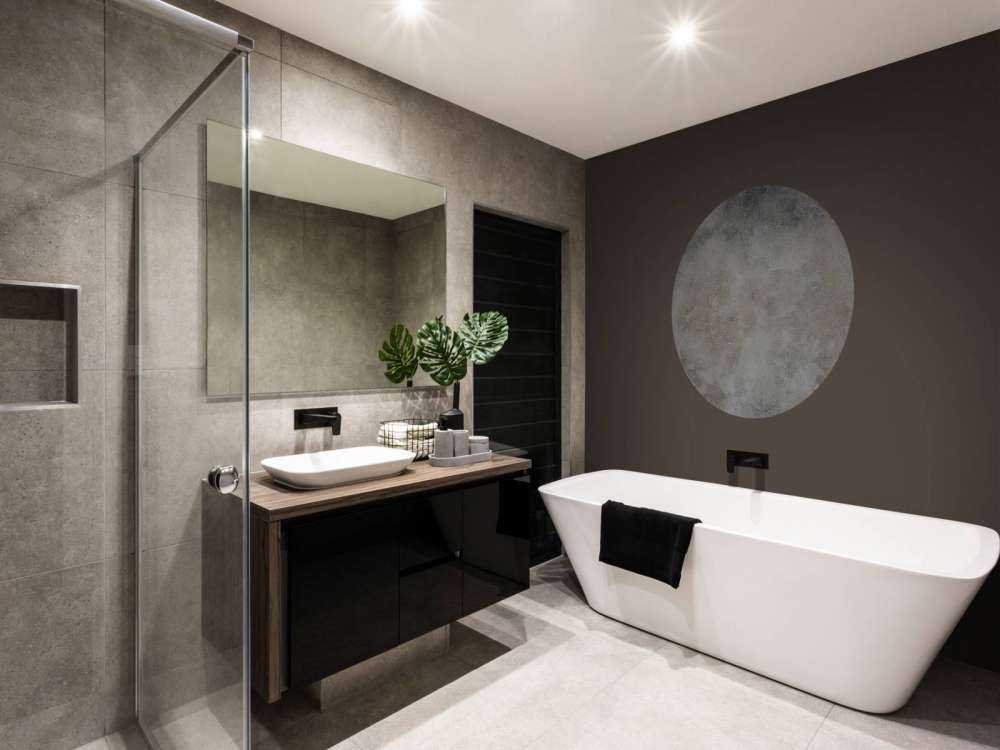 Stare, zwietrzałe stiuki