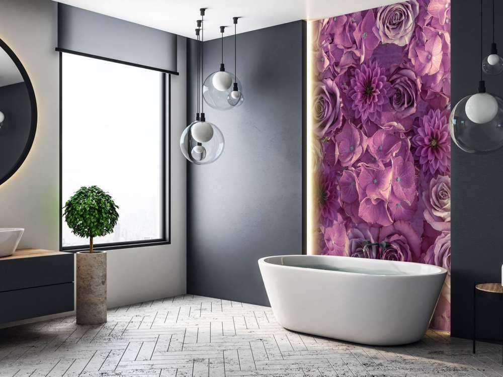 Fioletowe hortensje, róże i dalie