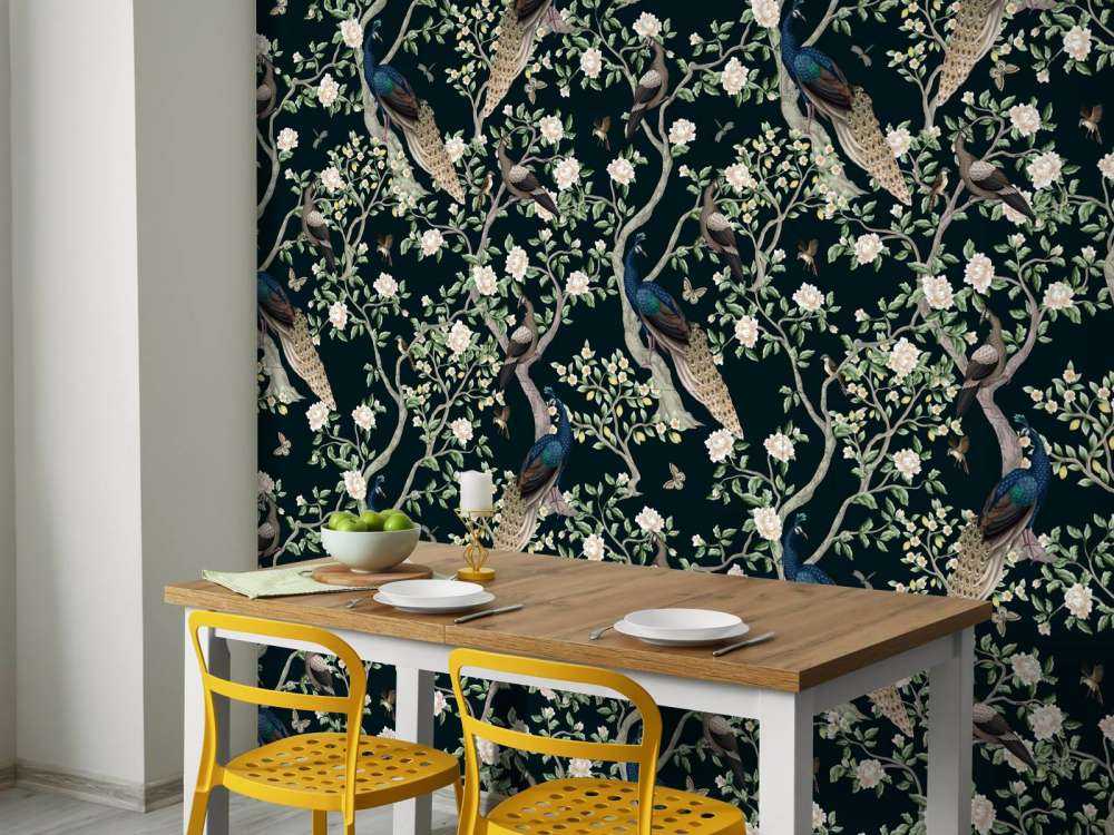 Ogród kwiatowy z pawią koroną