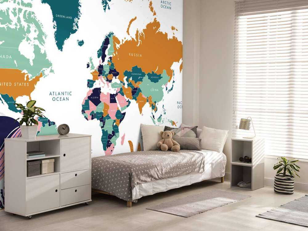 Mapa świata z oceanicznymi zwierzętami