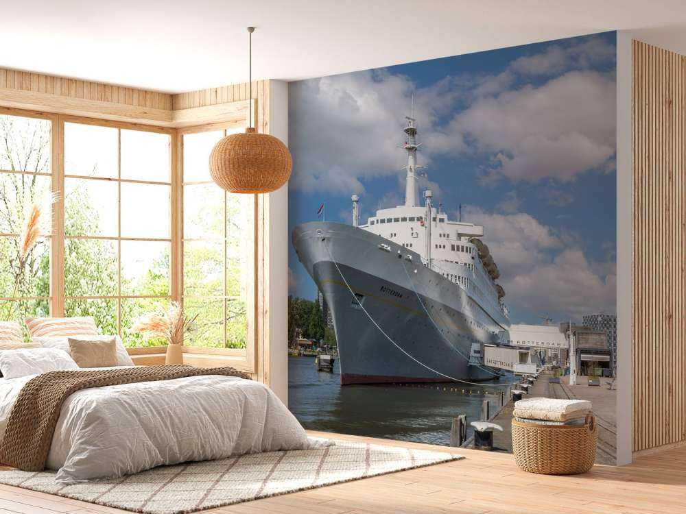 Dawny parowiec SS Rotterdam w kolorze 