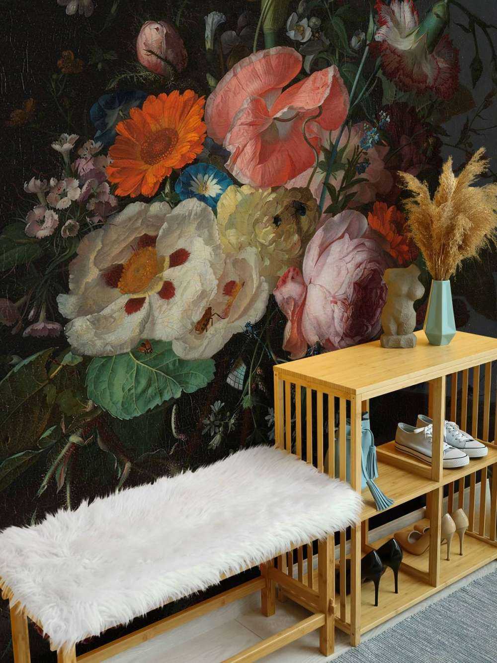 Martwa natura z kwiatami na marmurowym stole