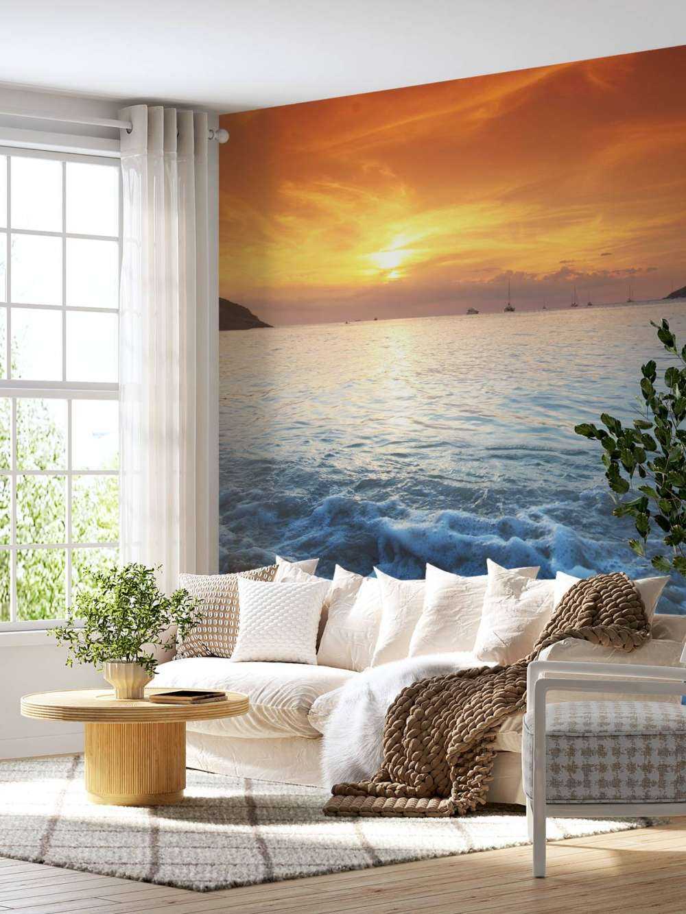 Niebieska plaża i zachód słońca