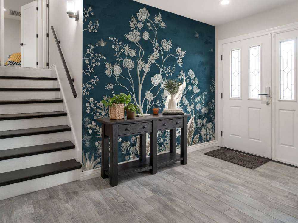 Splendor Pawia w Nocnym Ogrodzie