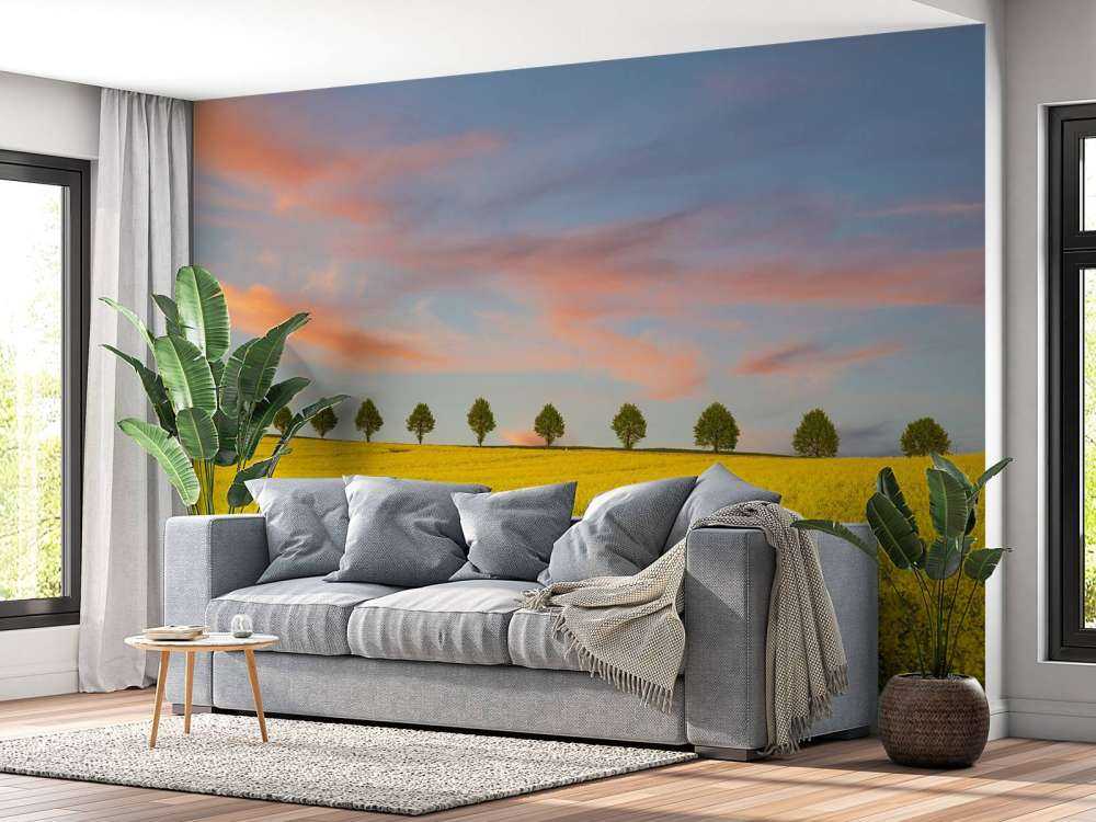 Pole pełne żółtych kwiatów