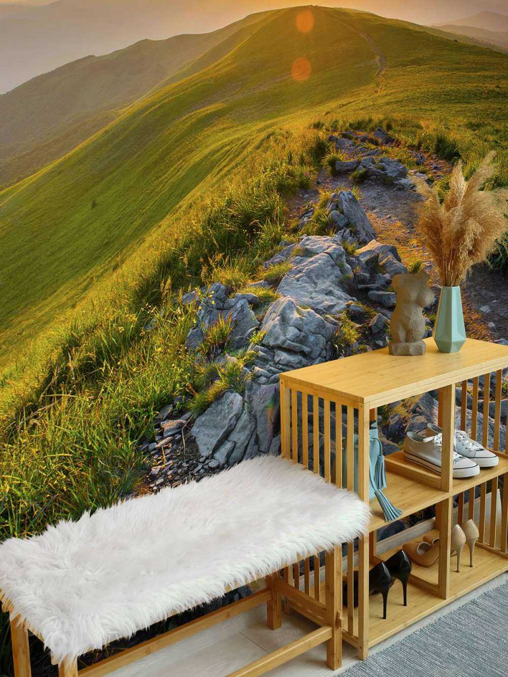 Zachód słońca w górskim krajobrazie