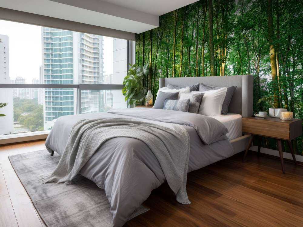 Zielony las ze światłem słonecznym