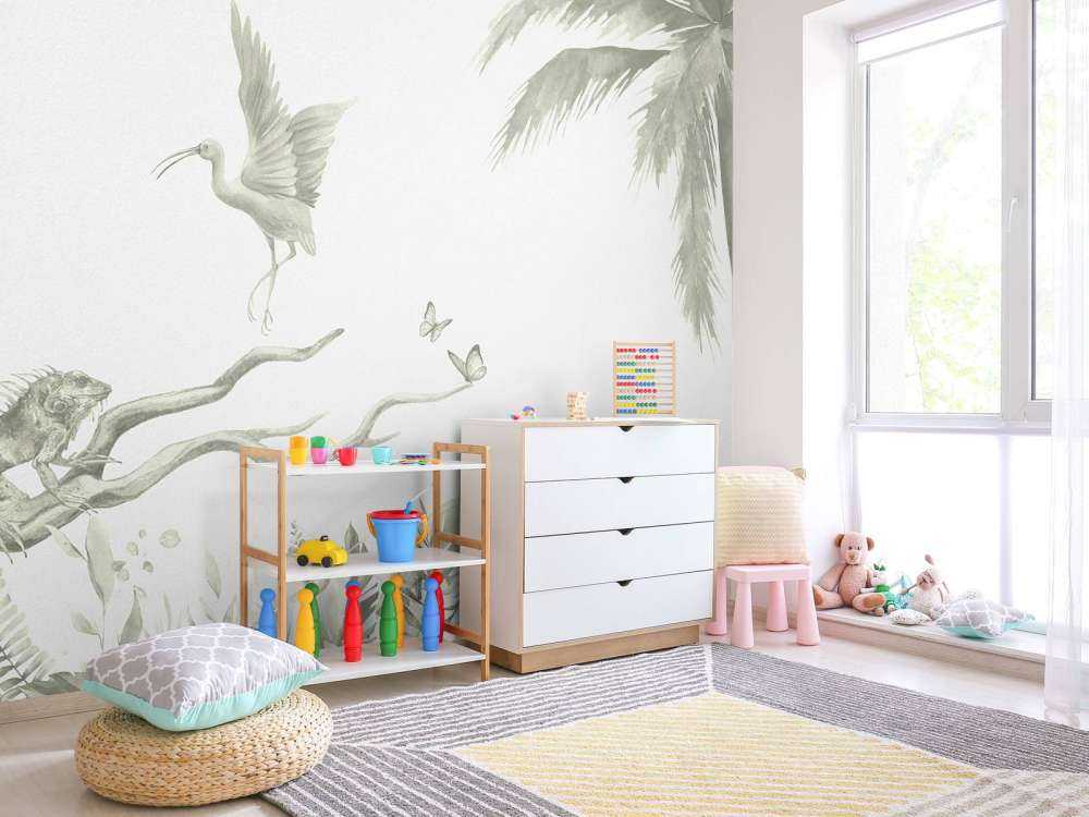 Gałąź ze zwierzętami z dżungli w kolorze zielonym