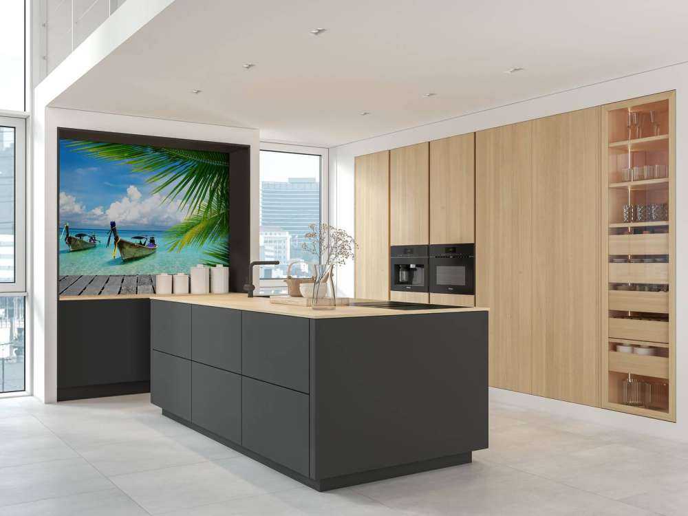 Łódź i drzewo palmowe