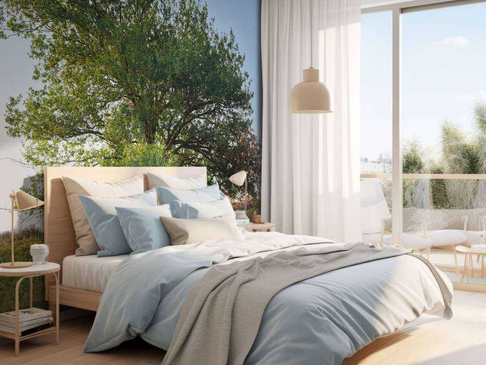 Samotne drzewo na wrzosowisku