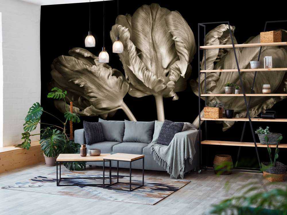 Trzy rokokowe tulipany