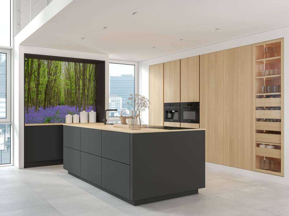 Ślady opon przez las